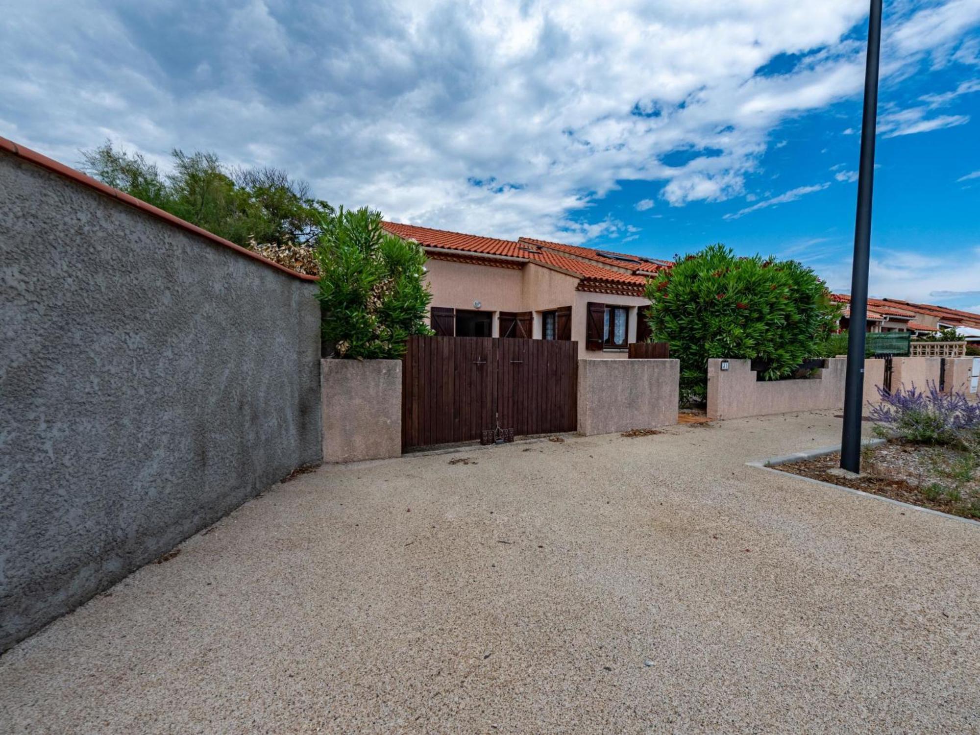 Holiday Home Hameau Des Tamarins-2 By Interhome Le Barcarès Εξωτερικό φωτογραφία